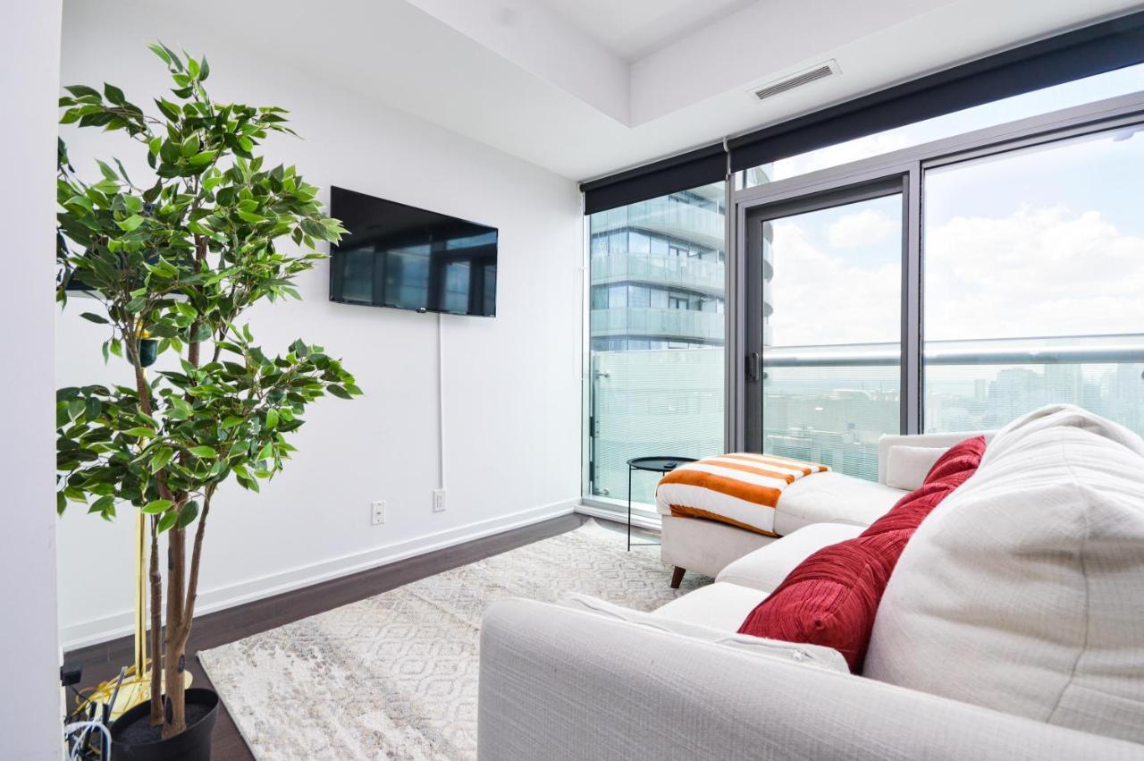 Downtown Toronto Condo Near Cn Tower, Mtcc, Rogers Center , Union Station Exterior photo